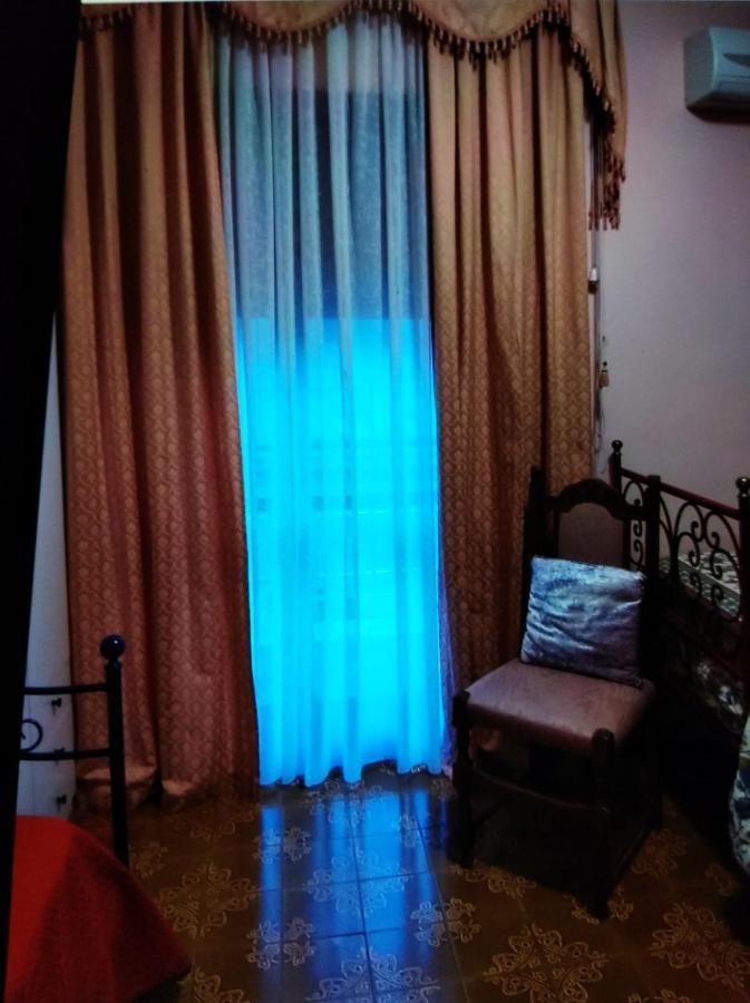Bed and Breakfast A Casa d'Antonella Fondi Esterno foto